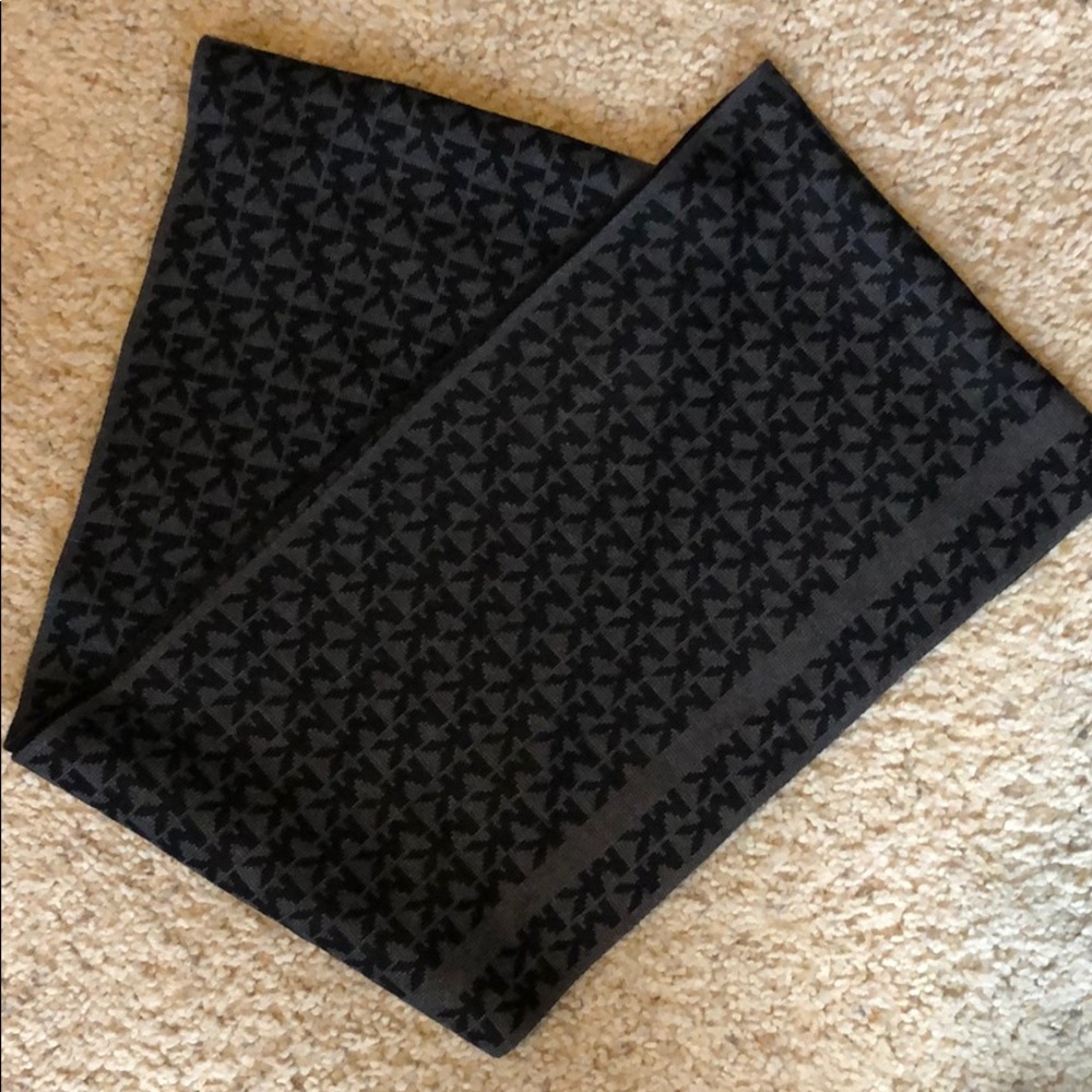 Michael Kors infinity scarf